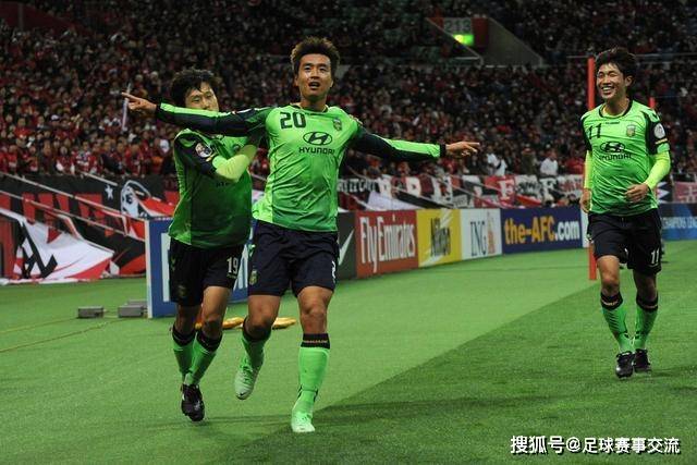 兰州火车站的独特书法：70年不改反成文化符号